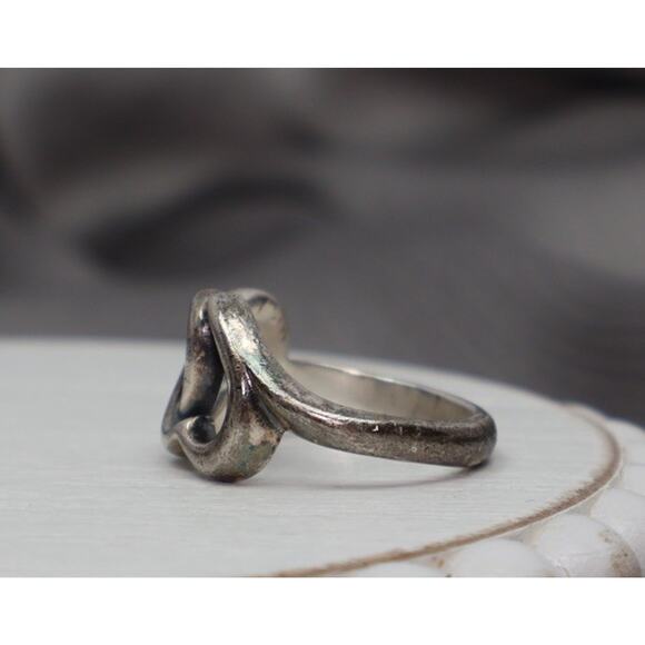 James Avery 925 Linked Hearts Ring Size 7 / 5.38G - Picture 3 of 6